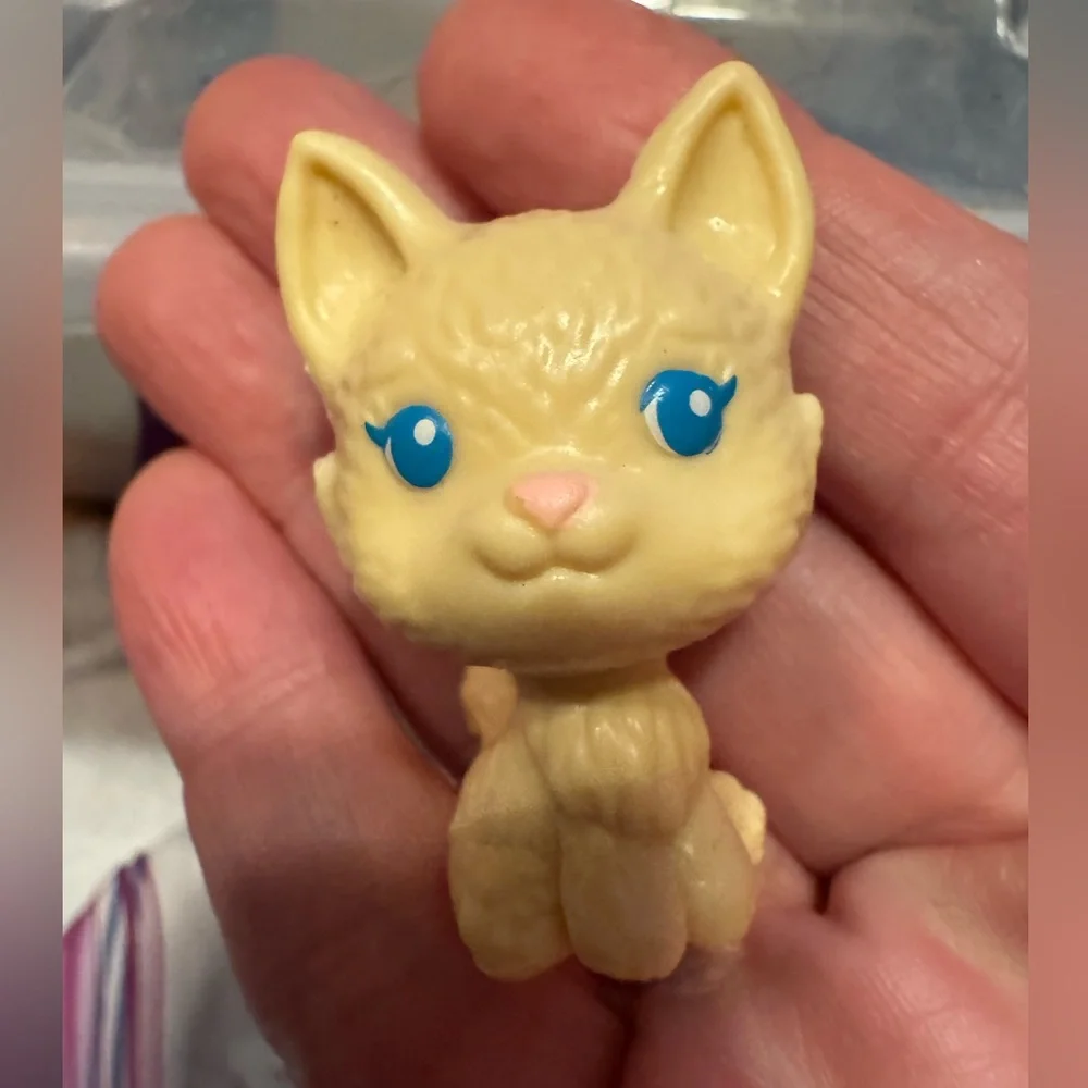 Barbie Chelsea replacement pets lot of 3 kittens & bed